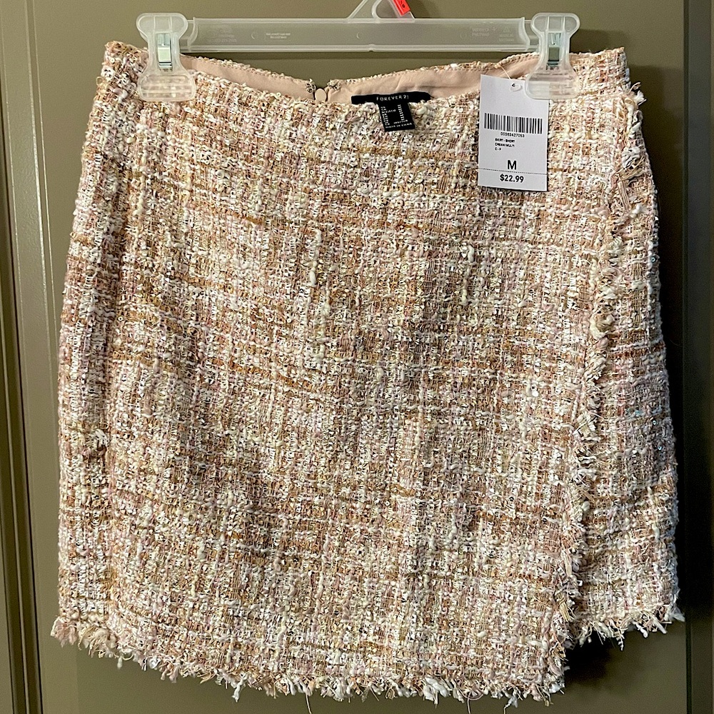 FOREVER 21 | NWT Pink/Cream/Gold Mini Skirt